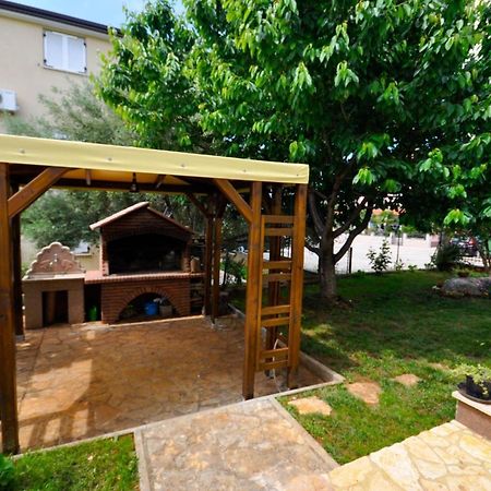 Ferienwohnung Fuer 2 Personen 30 M2 In Novigrad, Istrien Karpinjan Exterior photo